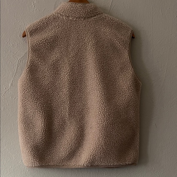 Primark Cream Fleece Vest - Picture 4 of 5